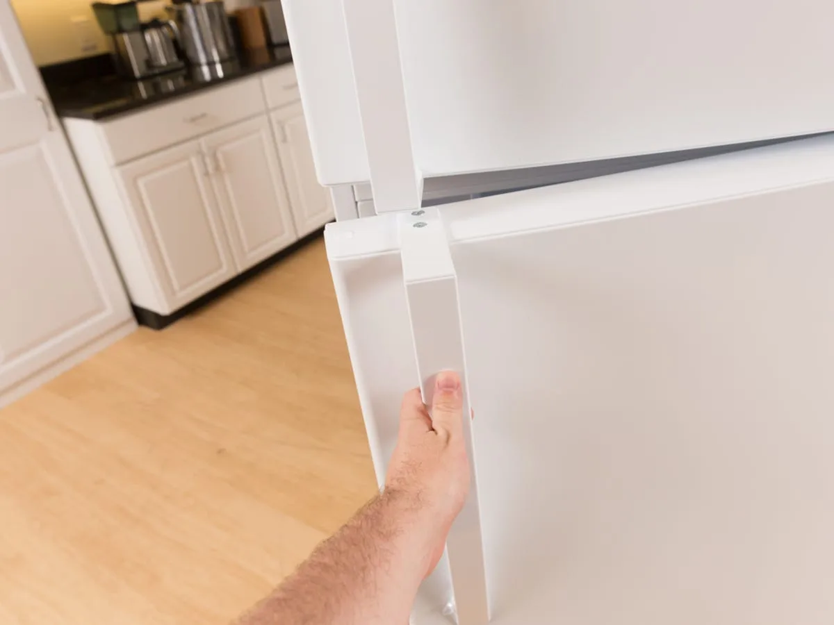 Kenmore Top-Freezer Refrigerator