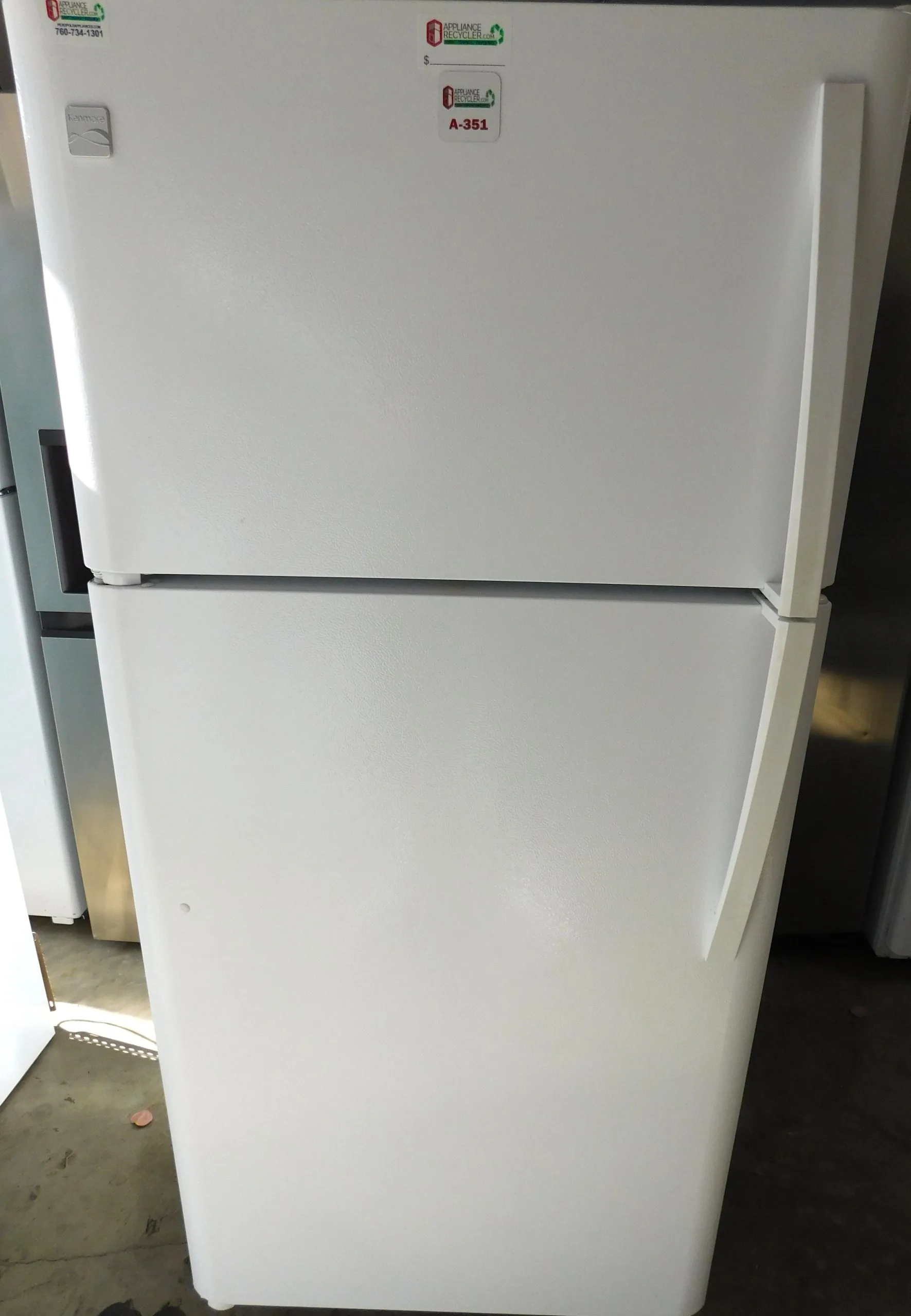 Kenmore Top-Freezer Refrigerator image 3